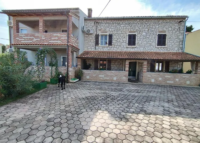Apartmani Memic 100M Od Mora