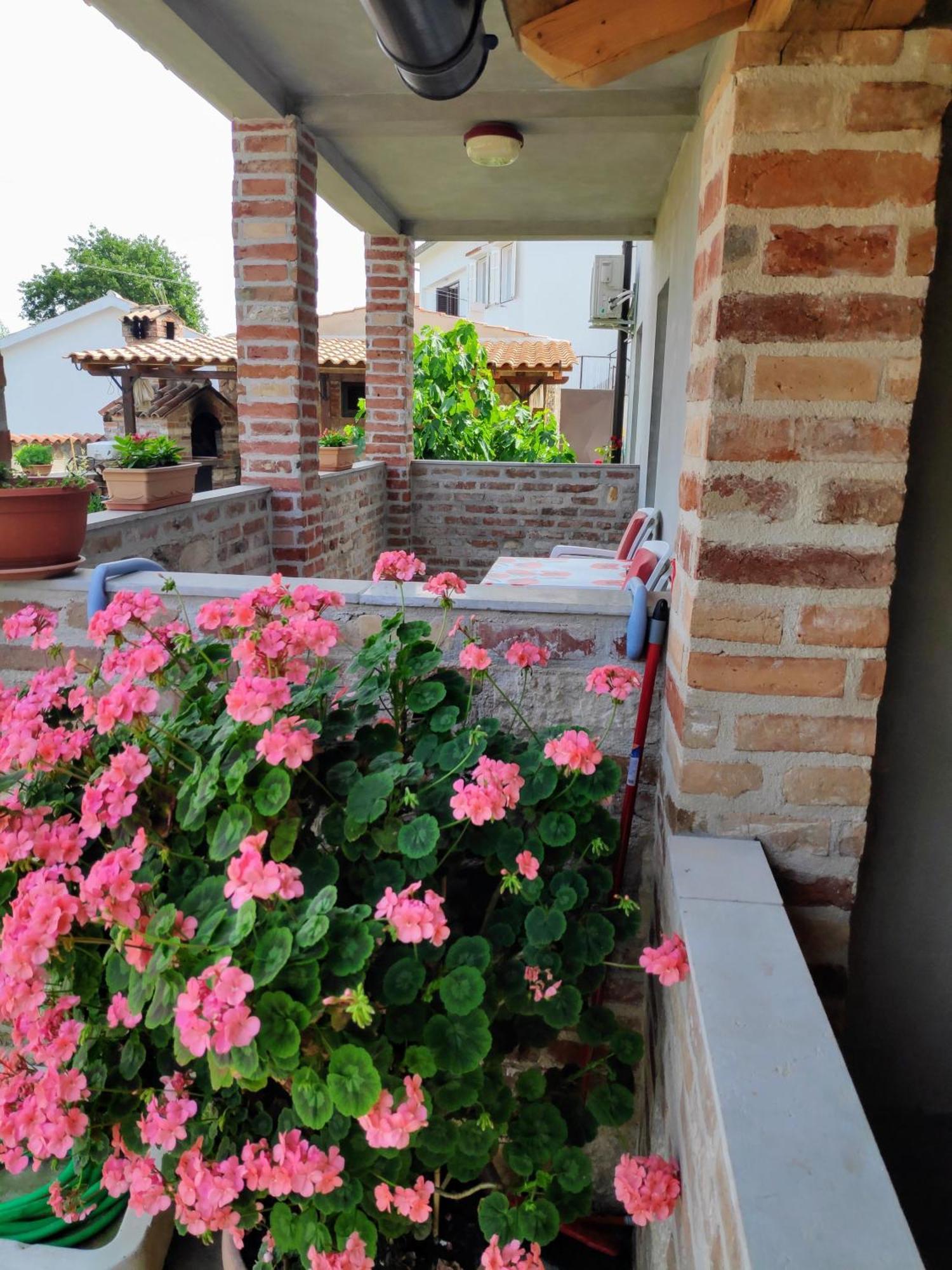 Apartment Memic 100m Od Mora *