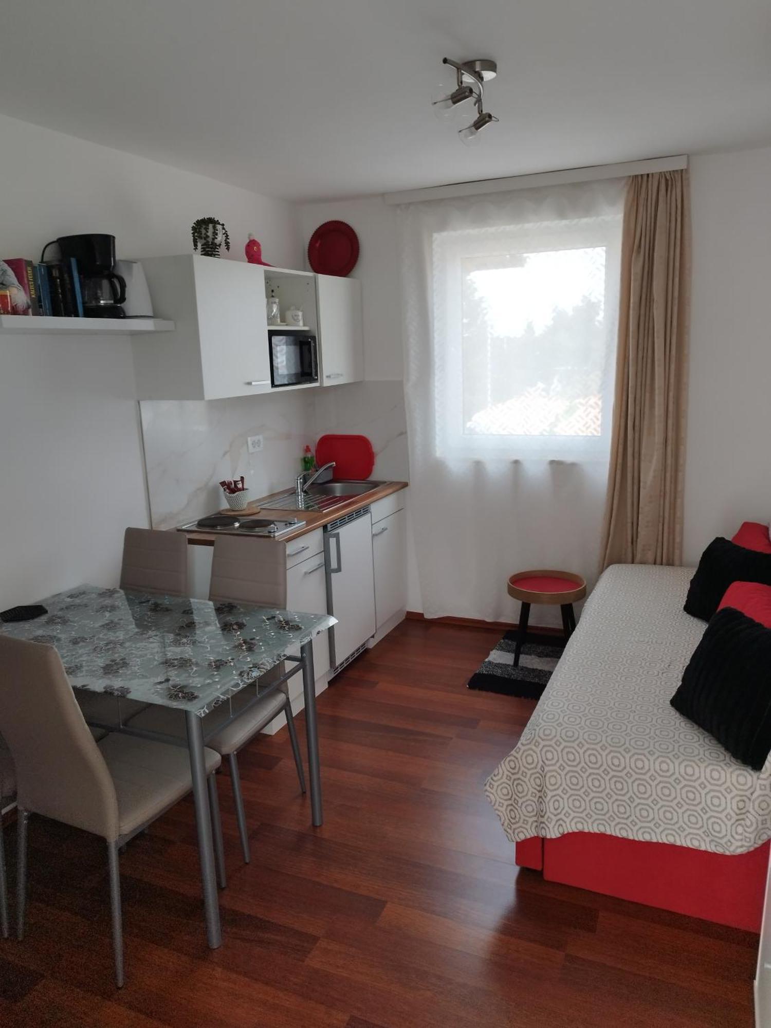 Memic 100m Od Mora Apartment *